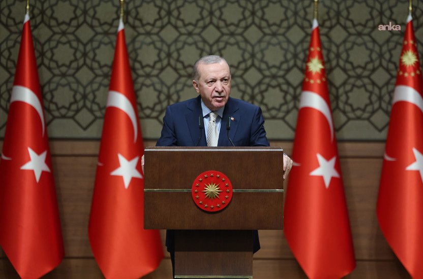 Cumhurbaşkanı Recep Tayyip Erdoğan, kaymakam kurası töreninde, "Makamlar, koltuklar, ünvanlar,