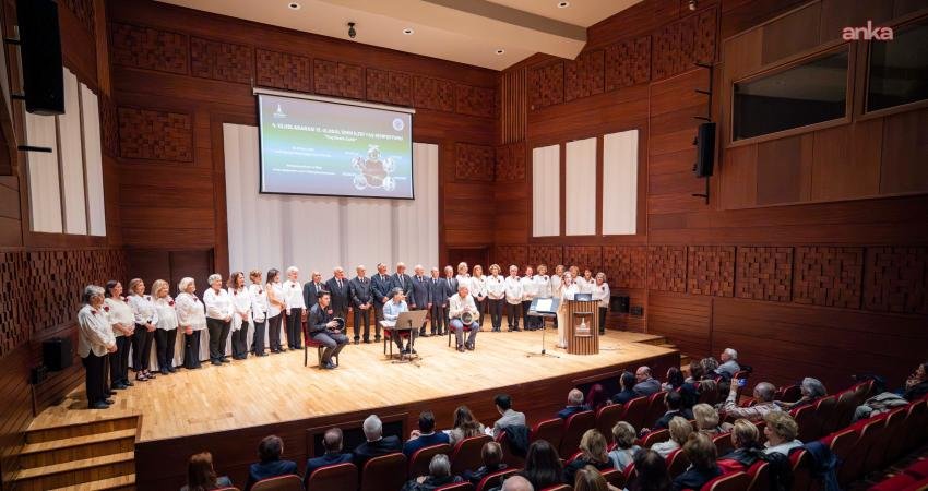 4’üncü Uluslararası 13. Ulusal İzmir İleri Yaş Sempozyumu başladı İzmir Büyükşehir Belediyesi’nin Ege Geriatri Derneği iş birliği ile bu