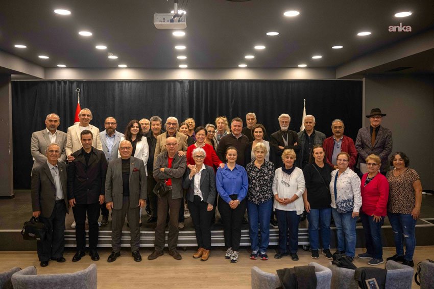 Bornova Belediyesi’nin düzenlediği Bornova Kent Söyleşileri, “Atatürk ve Cumhuriyet” temasıyla