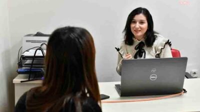 Ankara Büyükşehir Belediyesi, bağımlılıkla mücadele çalışmalarına devam ediyor Ankara Büyükşehir Belediyesi (ABB), bağımlılıkla mücadelede hem bağımlı bireylere hem