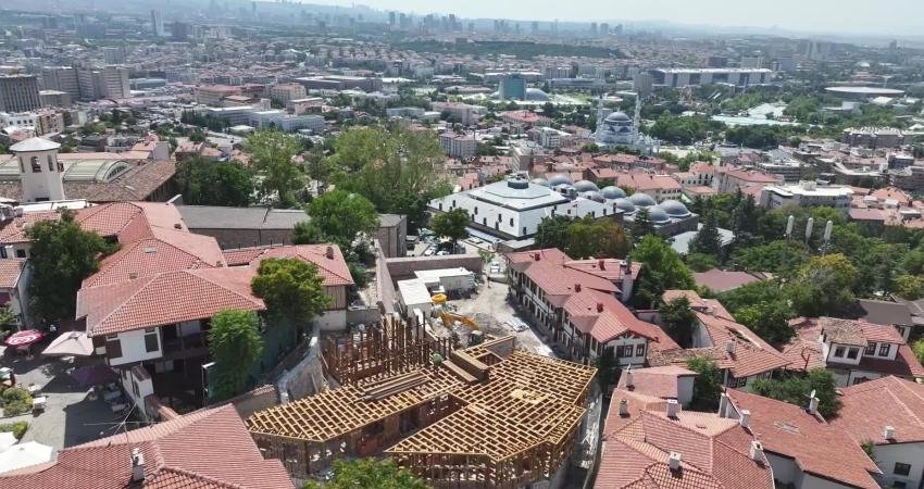 Ankara Büyükşehir Belediyesi, Ankara Kalesi’ndeki tescilli üç taşınmazın birleştirilmesiyle Başkent’e