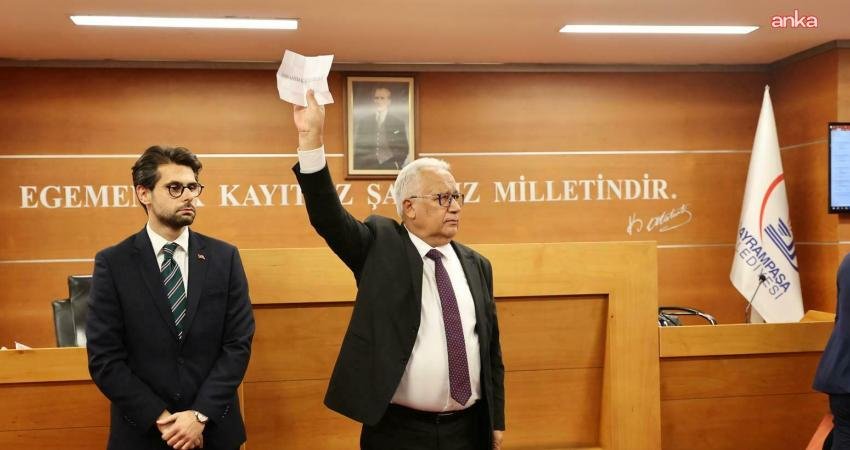 CHP'li belediyelere yönelik operasyonlar kapsamında Bayrampaşa Belediye Başkanı Hasan Mutlu'nun