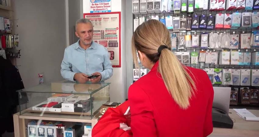 Aksaray’da CHP’den esnafa bayraklı ziyaret: “Halk sandığı bekliyor, biz de diyoruz ki değişim şart” Cumhuriyet’in 102. yılı kutlamaları kapsamında Aksaray, kırmızı beyaza büründü. CHP