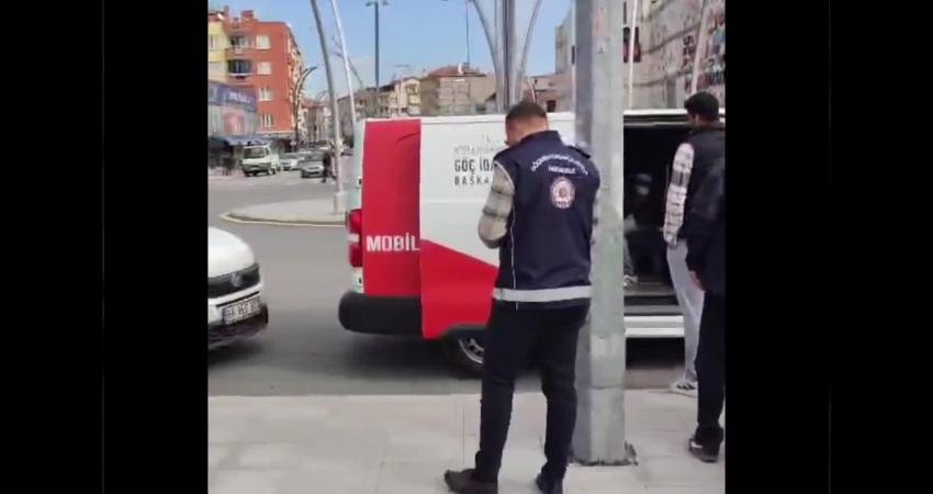 İçişleri Bakanı Ali Yerlikaya, 81 ilde göçmen kaçakçılığı organizatörleri ve