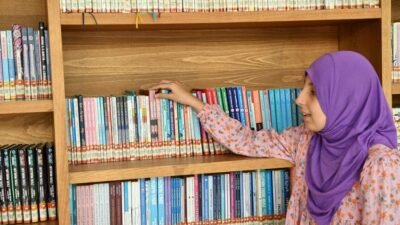 Altındağ Belediyesi Altın Mekan Kütüphanesi’nin üyesi Zeynep Yüksekkaya (11), kütüphanenin