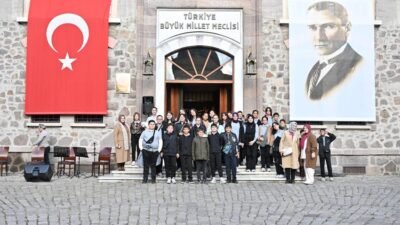 Altındağlı gençler, Ankara’nın başkent oluşunun 102’nci yılını unutmadı. Altındağ Belediyesi