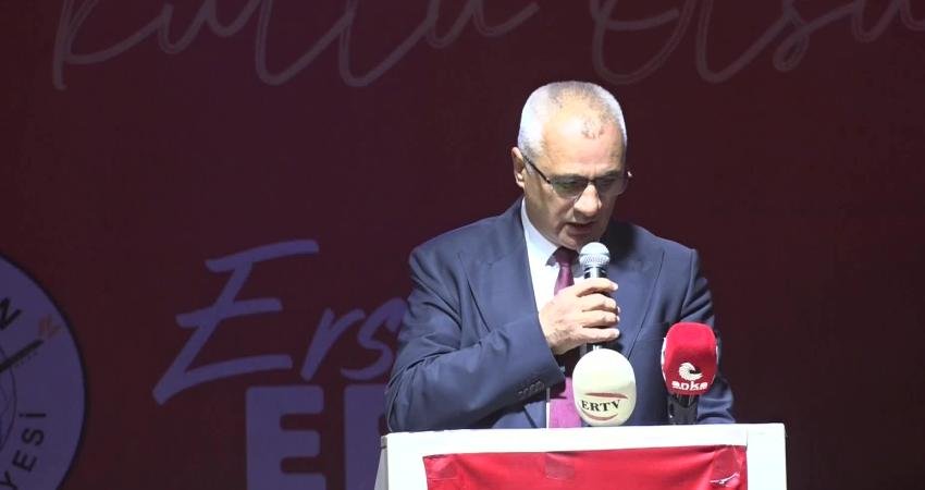 Arguvan’da Cumhuriyet coşkusu: Halk konserinde birlik ve dayanışma mesajı Arguvan Belediyesi, Cumhuriyetin ilanının 102. yılı dolayısıyla Nazım Hikmet Meydanı’nda