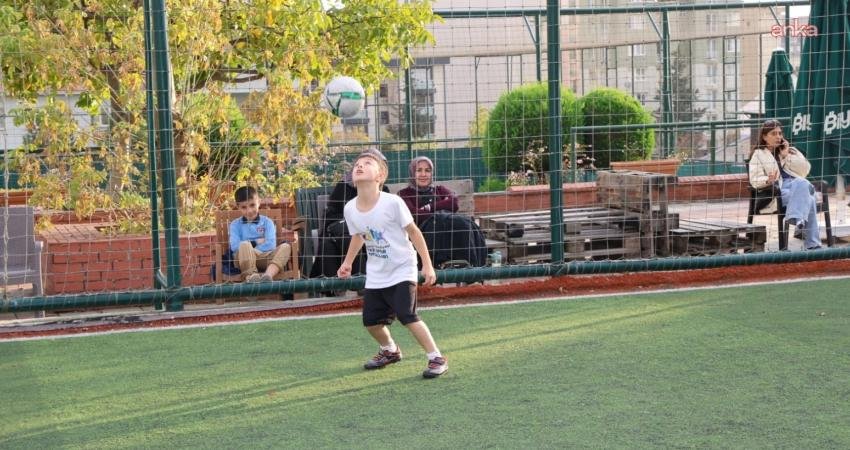 Ataşehir Belediyesi’nin Küçükbakkalköy Mahallesi’nde yer alan 5 bin metrekarelik spor