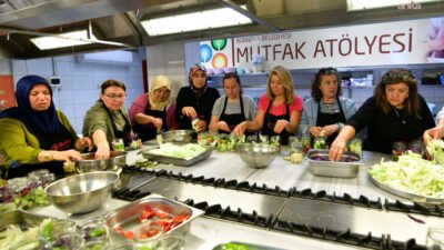 Bornova Belediyesi Tarımsal Hizmetler Müdürlüğü’nün düzenlediği Sağlıklı Gıda Atölyeleri kapsamında