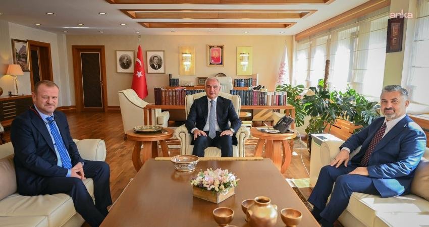 Bakan Mehmet Nuri Ersoy, RTÜK Başkanı Daniş ve Türk Telekom CEO’su Şahin’i kabul etti Kültür ve Turizm Bakanı Mehmet Nuri Ersoy, RTÜK Başkanı Mehmet