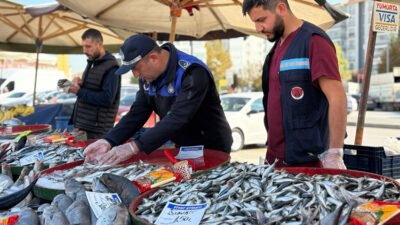 Balık sezonunun açılmasıyla birlikte Sincan Belediyesi Zabıta ekipleri, semt pazarlarında