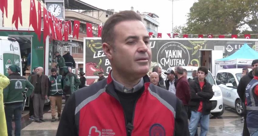 Balıkesir Büyükşehir Belediye Başkanı Akın: “Vatandaşlarımız evine gitmeden biz de evimize gitmeyiz” Balıkesir’in Sındırgı ilçesinde meydana gelen 6.1 büyüklüğündeki depremin üzerinden 17
