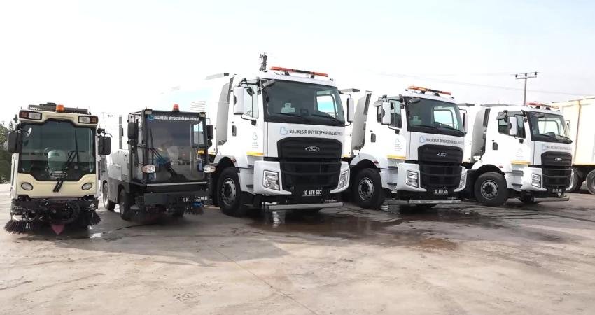 Balıkesir Büyükşehir Belediyesi, “Temiz şehir, sağlıklı gelecek” ilkesiyle kent genelinde