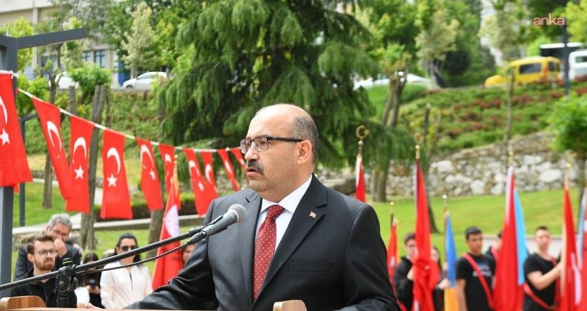 Balıkesir Valisi İsmail Ustaoğlu: Herhangi bir can kaybımızın olmaması en önemli tesellimizdir Balıkesir Valisi İsmail Ustaoğlu, "Sındırgı merkezimizde camilerimiz açık durumda; vatandaşlarımız