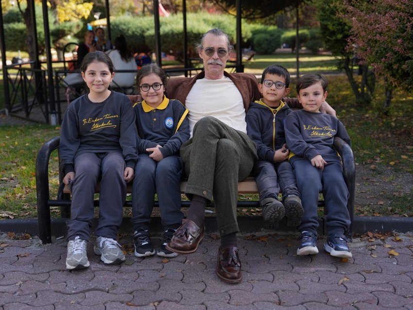 Başkan Beşikcioğlu: “Sadece park değil, sosyal yaşam alanları oluşturuyoruz” Etimesgut Belediyesi, ilçenin dört bir yanında yürüttüğü park ve yeşillendirme