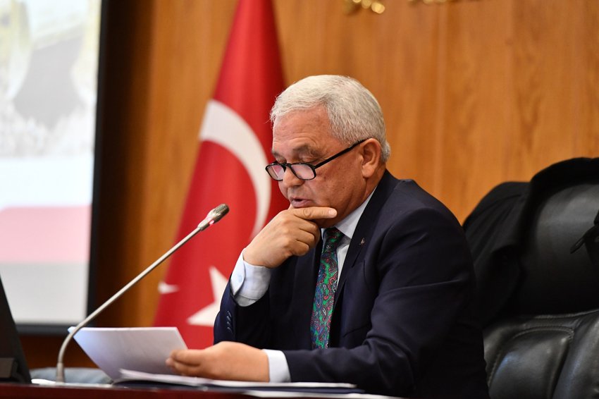 Başkan Şahin: “Ben Sessiz Kalmıyorum” Mamak Belediye Başkanı Veli Gündüz Şahin, Ekim ayı belediye meclis