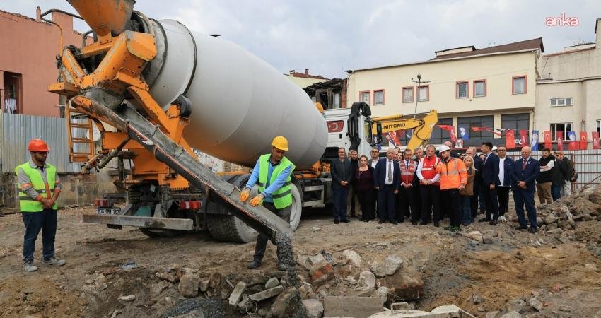 Beyoğlu Belediyesi, Beyoğlu Hükümet Konağı’ndaki birimlerinin tahliye edilmesinin ardından hizmetlerin