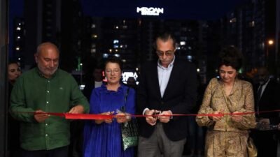 Etimesgut Belediyesi’nin ev sahipliğinde düzenlenen 2. Uluslararası Kent Tiyatro Festivali,