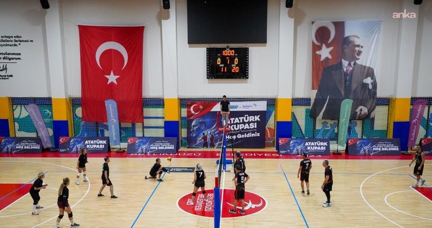 Beylikdüzü Belediyesi’nin 29 Ekim Cumhuriyet Bayramı’nın 102'nci yılı dolayısıyla düzenlediği