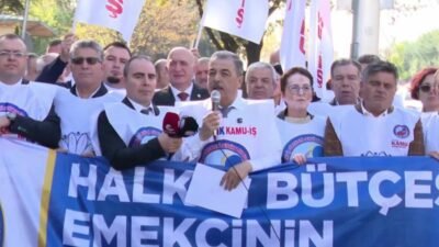 Birleşik Kamu-İş Konfederasyonu üyeleri, Meclis'te bugün görüşülmeye başlanan Bütçe Teklifi'ne