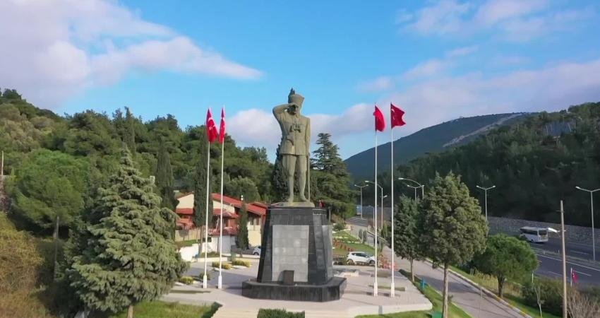 Bornova Belediyesi’nden 29 Ekim’e özel kültür gezisi Bornova Belediyesi, 29 Ekim Cumhuriyet Bayramı haftasında düzenlediği etkinlik kapsamında