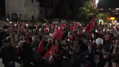 Bornova Belediyesi, Cumhuriyet'in 102. yılını kortej yürüyüşü ve “Bi Hayat