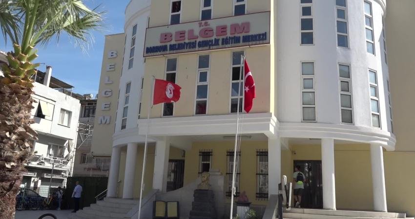 Bornova’da eğitime destek… BELGEM’de tüm materyaller ücretsiz Bornova Belediyesi’nin ücretsiz eğitim desteği sunduğu BELGEM’de, yaklaşık 2 bin