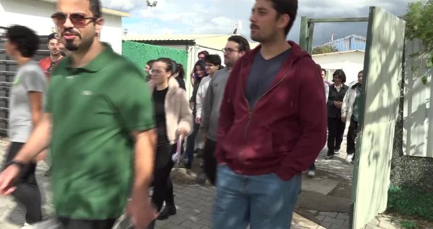 Üniversite öğrencileri, 4 Ekim Dünya Hayvanları Koruma Günü’nde Bornova Belediyesi’nin