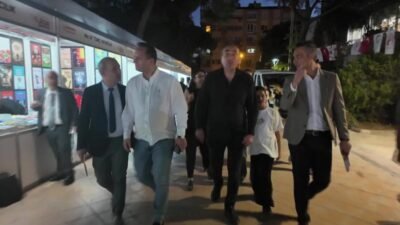 Bornova Belediyesi’nin bu yıl 6’ncısını düzenlediği Kitap Günleri oyuncu Tamer