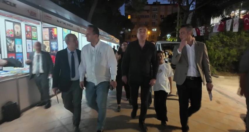 Bornova’nın 6. Kitap Günleri sona erdi Bornova Belediyesi’nin bu yıl 6’ncısını düzenlediği Kitap Günleri oyuncu Tamer