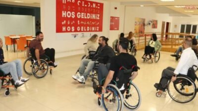 Buca Belediyesi Özel Gereksinimli Bireyler Danışma Merkezi personeli, hizmet kalitesini