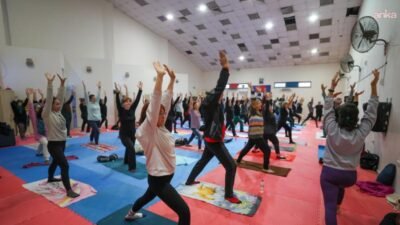 Buca Belediyesi’nin düzenlediği ücretsiz yoga, pilates ve zumba dersleri devam