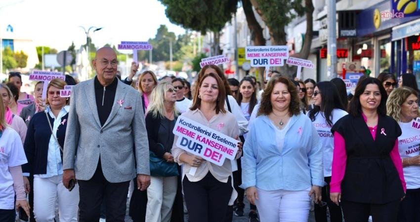 Çeşme’de “Sağlığa Pembe Adımlar Atıyoruz” etkinliği düzenledi Çeşme Belediyesi, Medicana Çeşme Tıp Merkezi işbirliğiyle, 1–31 Ekim Meme