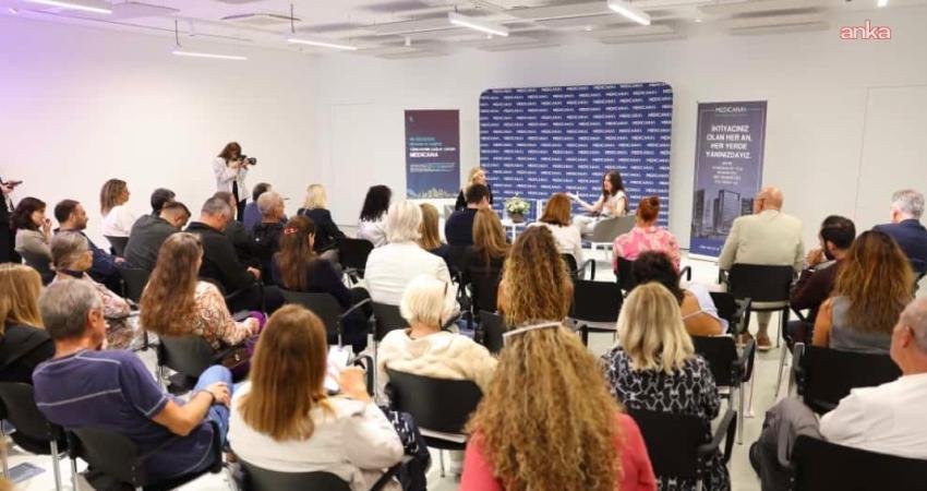 Çeşme’nin yeni yol haritası: Kültür, altyapı, yeşil dönüşüm Çeşme Belediye Başkanı Lâl Denizli, “Sezonun Hikâyesi: Çeşme’de Yaz” başlıklı