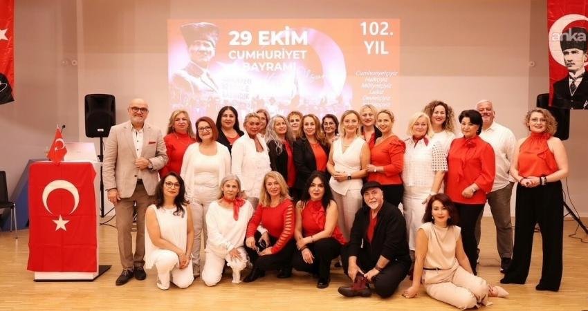 CHP Berlin Birliği ve ADD Berlin’den Cumhuriyet Bayramı Kutlaması CHP Berlin Birliği ve ADD Berlin, Türkiye Cumhuriyeti’nin 102. kuruluş