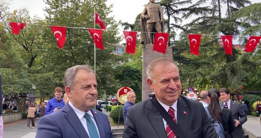 CHP Genel Başkan Yardımcısı Zeybek: “Casusluk suçlaması safsatadır ve hiçbir karşılığı yoktur” CHP Genel Başkan Yardımcısı Gökan Zeybek, CHP’nin Cumhurbaşkanı adayı Ekrem