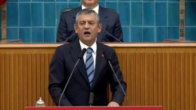 CHP Genel Başkanı Özgür Özel, zorunlu eğitimin kısaltılması çalışmalarına tepki