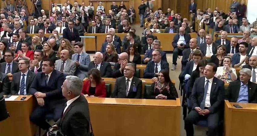 CHP Genel Başkanı Özgür Özel, Cumhurbaşkanı Recep Tayyip Erdoğan'ın geçen