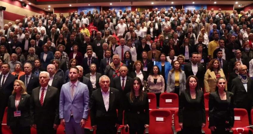 CHP Muğla İl Başkanlığına Nail Kızıl seçildi. CHP Genel Başkan Yardımcısı