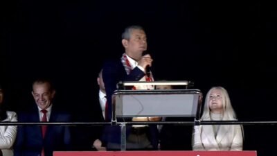 CHP Genel Başkanı Özgür Özel, Cumhurbaşkanı Recep Tayyip Erdoğan'ın TBMM'nin