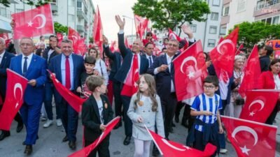 Gaziemir Belediyesi’nin 25-28 Ekim tarihlerinde düzenleyeceği Cumhuriyet Bayramı kutlama programında