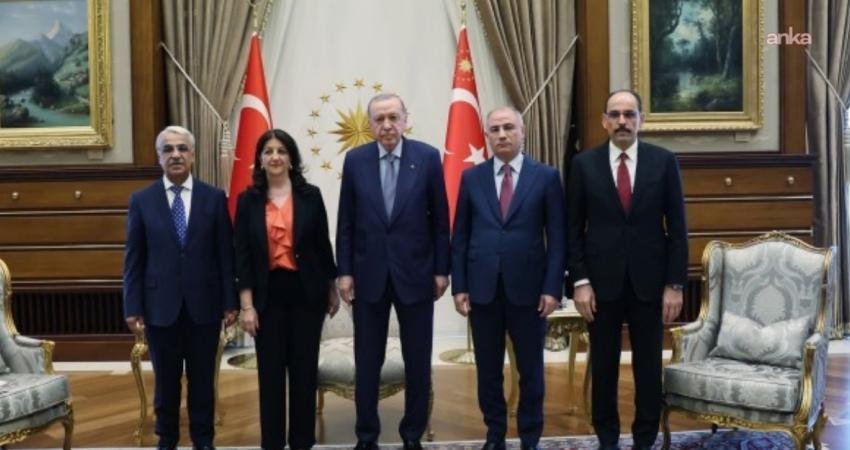 DEM Parti Grup Başkanvekili Gülistan Kılıç Koçyiğit, İmralı Heyeti'nin Cumhurbaşkanı