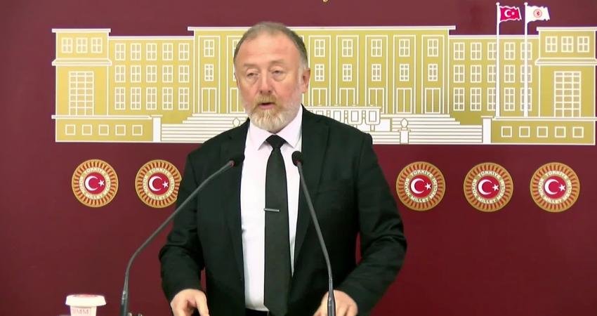 DEM Parti Grup Başkanvekili Sezai Temelli, "Komisyon bir müzakere yürütüyor