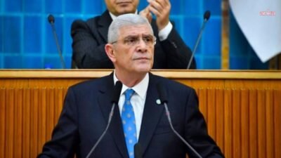 İYİ Parti Genel Başkanı Müsavat Dervişoğlu, "Milletin Meclisi’nde millet düşmanına övgü