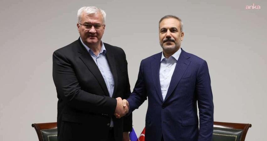 Dışişleri Bakanı Hakan Fidan, Ukrayna Dışişleri Bakanı Andrii Sybiha ile