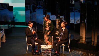 Etimesgut Belediyesi tarafından düzenlenen 2. Uluslararası Kent Tiyatro Festivali, tiyatroseverleri