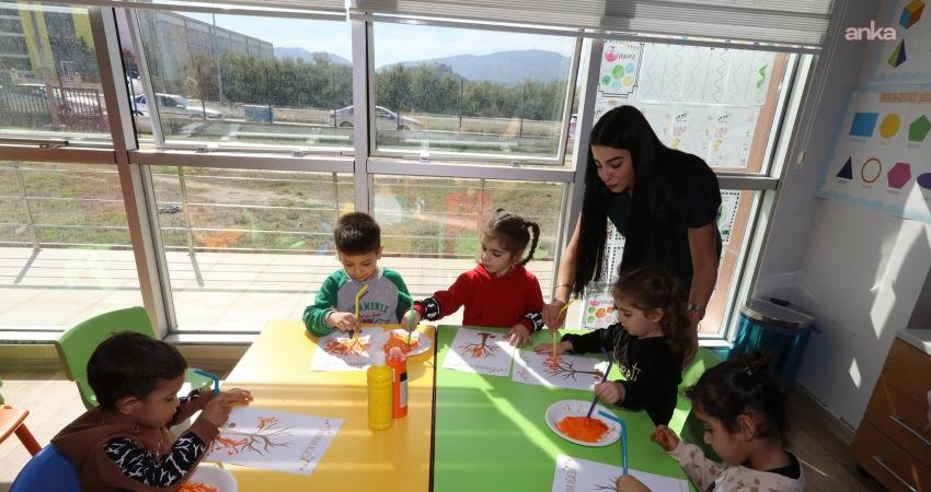 Tarım işçisi kadınların çocuklarını güvenle emanet edebildikleri Deppo Efes Masal
