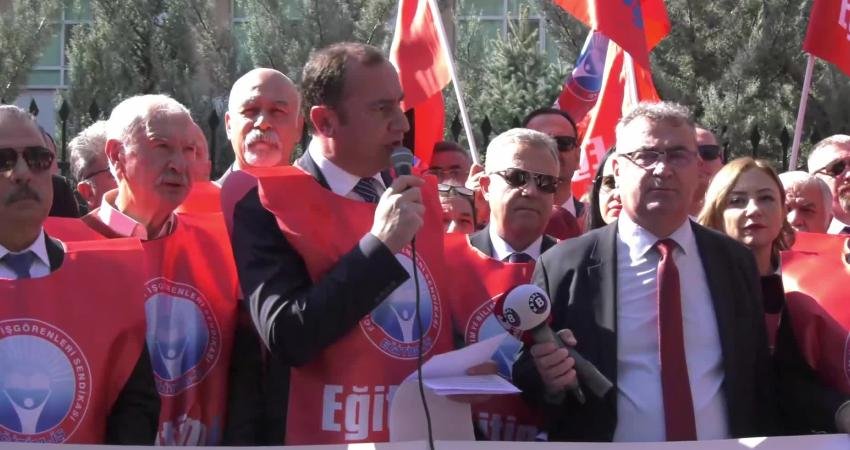 Eğitim-İş, kuruluşunun 20. yıl dönümü nedeniyle "Karanlığa karşı aydınlığı, sömürüye