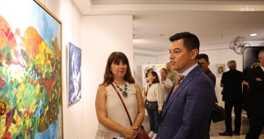 “Ekim Geçidi-2025 Marmaris Sergisi” sanatseverlerle buluştu Cumhuriyet’in 102'nci yıl dönümünde, "Ekim Geçidi-2025 Marmaris Sergisi" bir kez
