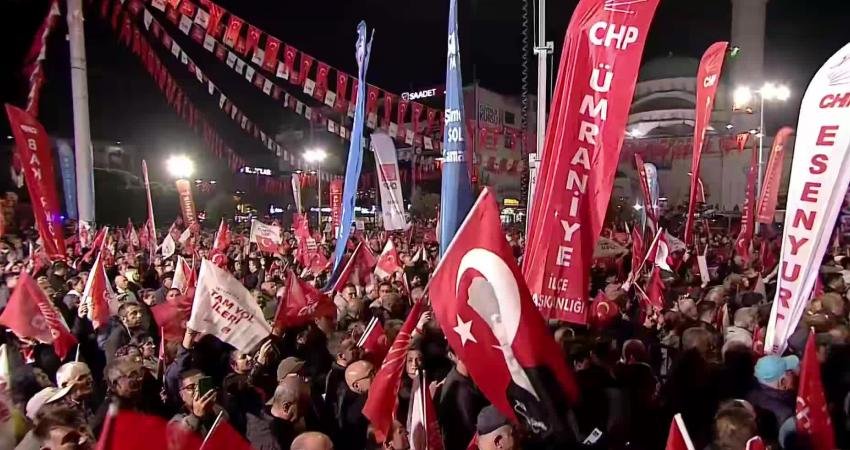 Tutuklanmasının ardından Esenyurt Belediye Başkanlığı görevinden uzaklaştırılan Ahmet Özer, partisinin Esenyurt'ta